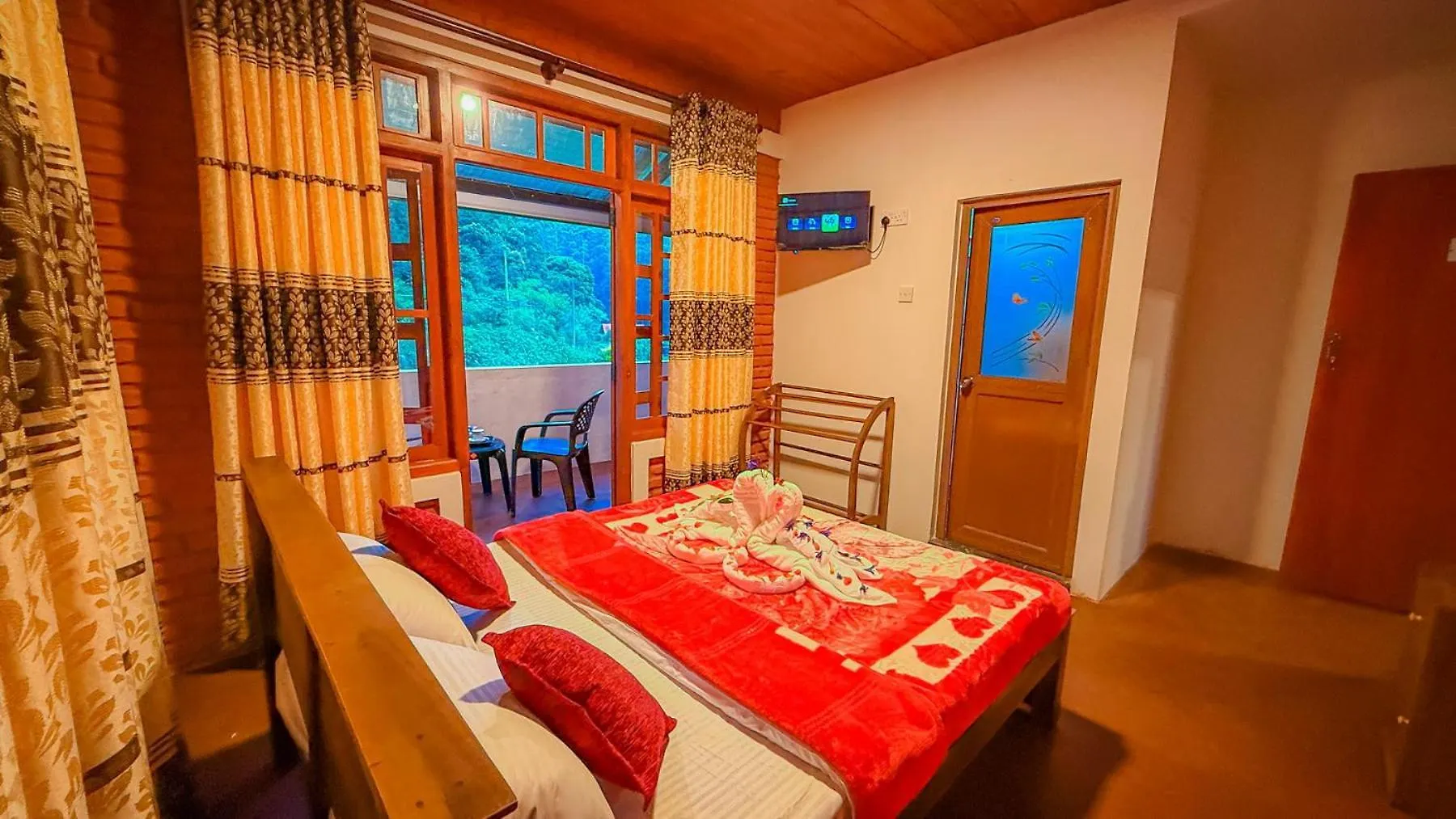 The Backwoods Cottage - Nuwara Eliya Apartment
