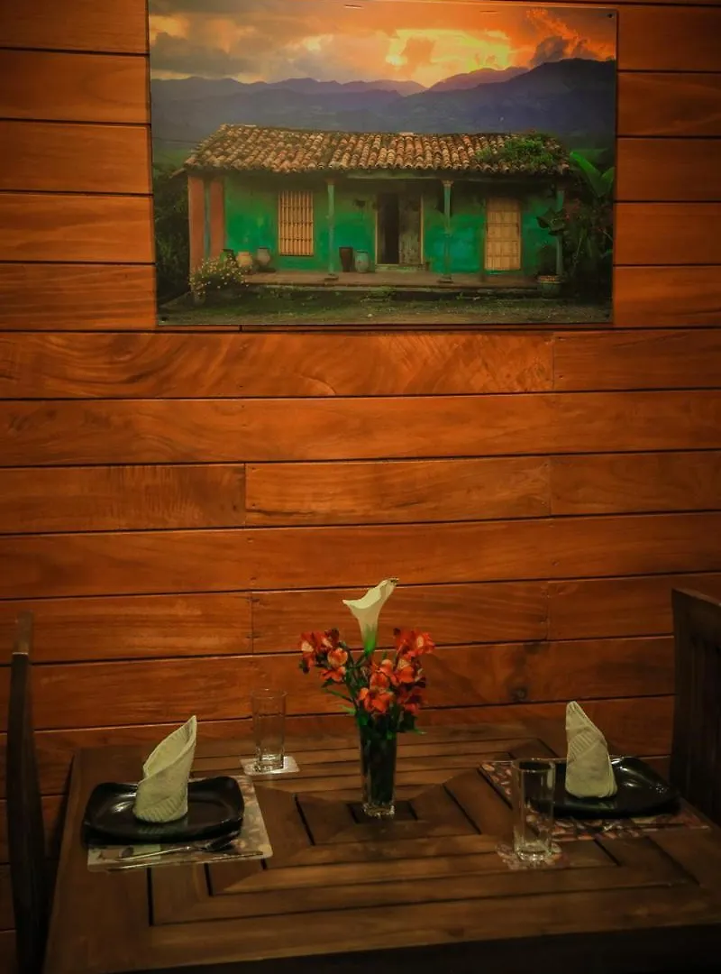 Apartment The Backwoods Cottage - Nuwara Eliya