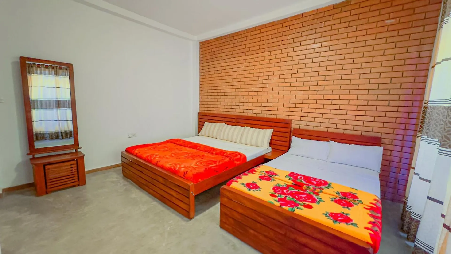 The Backwoods Cottage - Nuwara Eliya Apartment